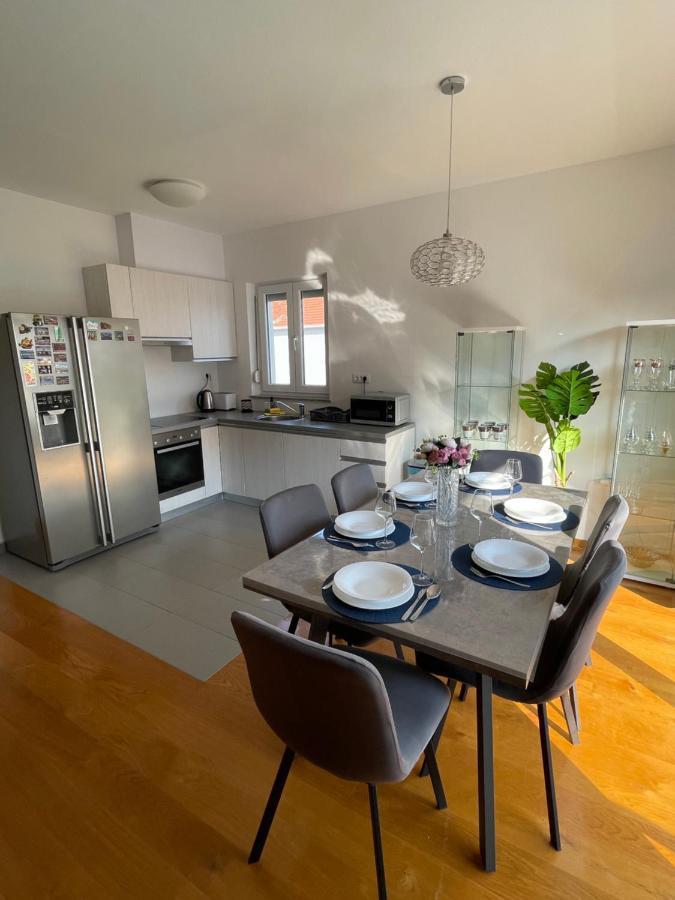 La Storia - Holiday Apartment House Zadar Extérieur photo