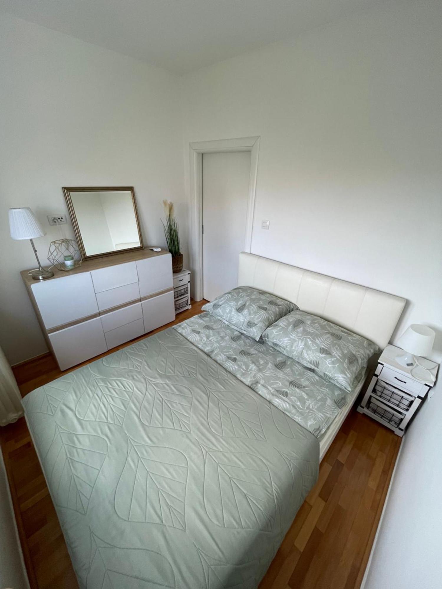 La Storia - Holiday Apartment House Zadar Extérieur photo